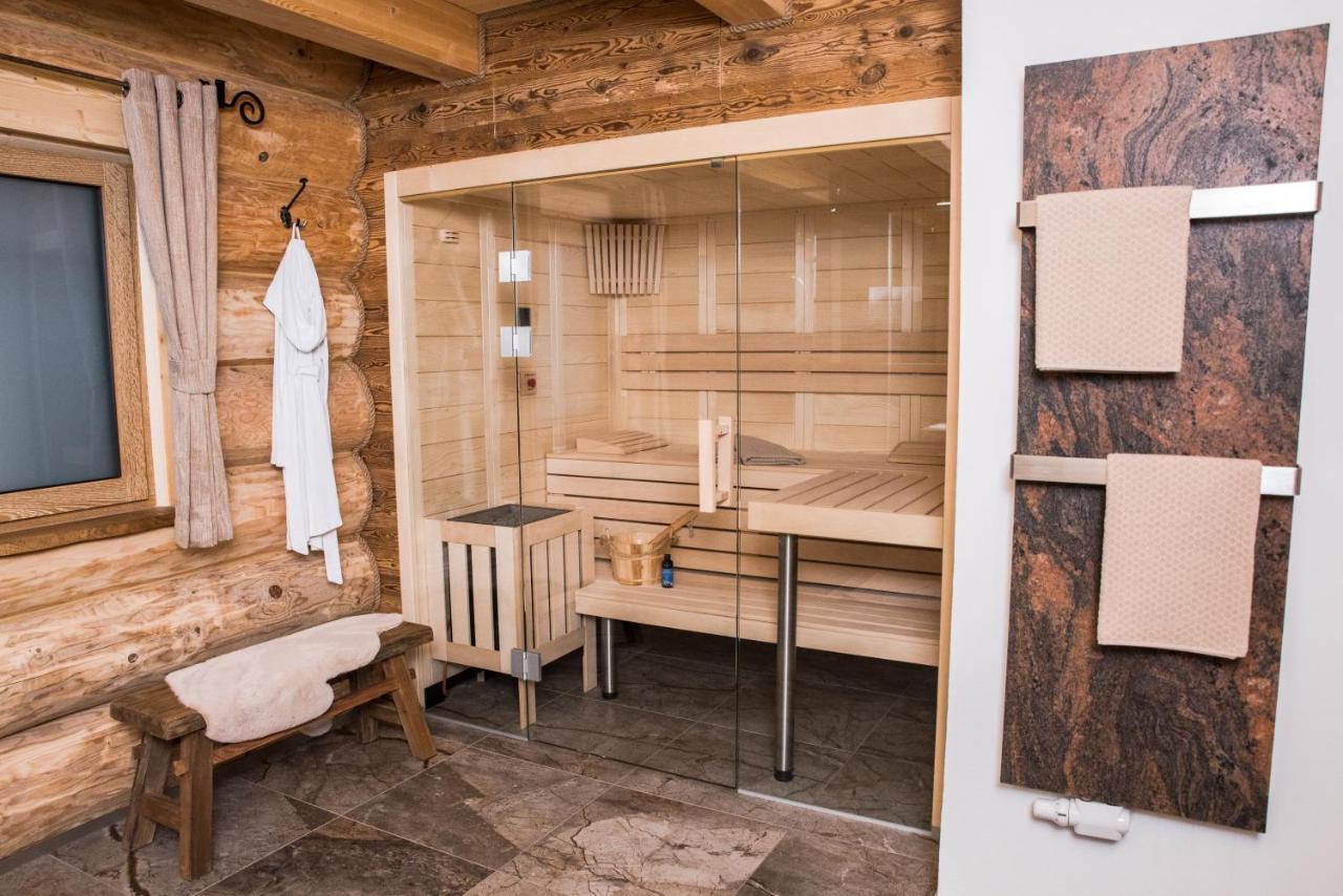 Blockhausen Luxus Chalets Oberschwarzenberg Exterior foto