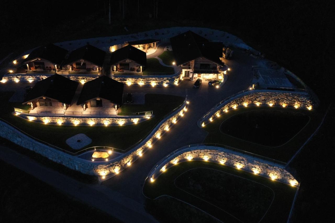 Blockhausen Luxus Chalets Oberschwarzenberg Exterior foto