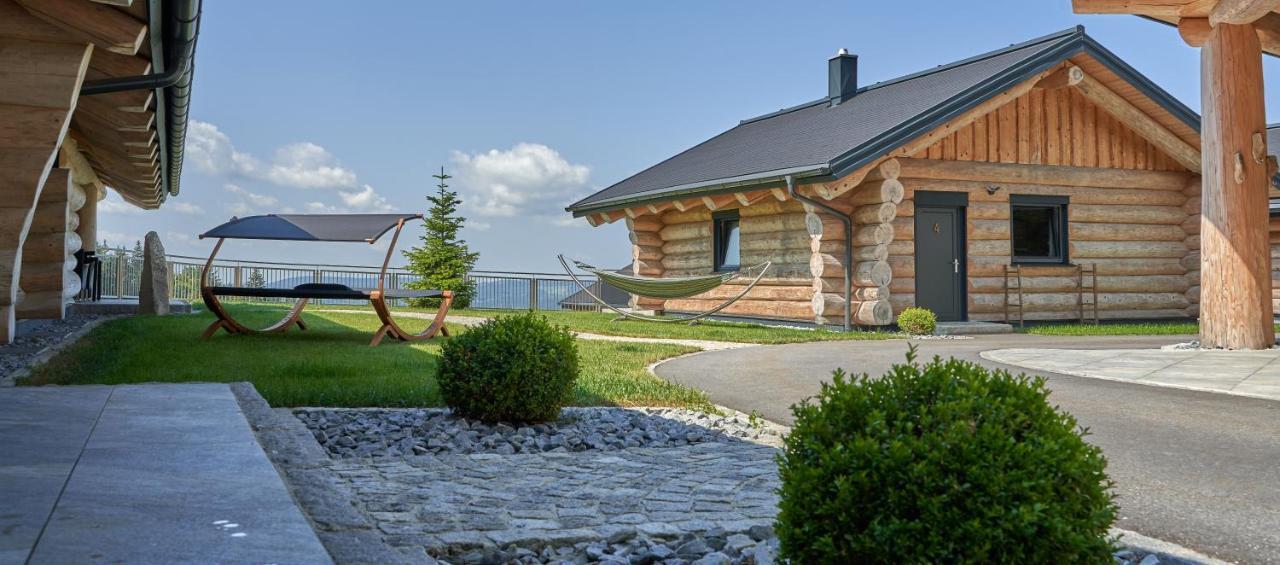 Blockhausen Luxus Chalets Oberschwarzenberg Exterior foto