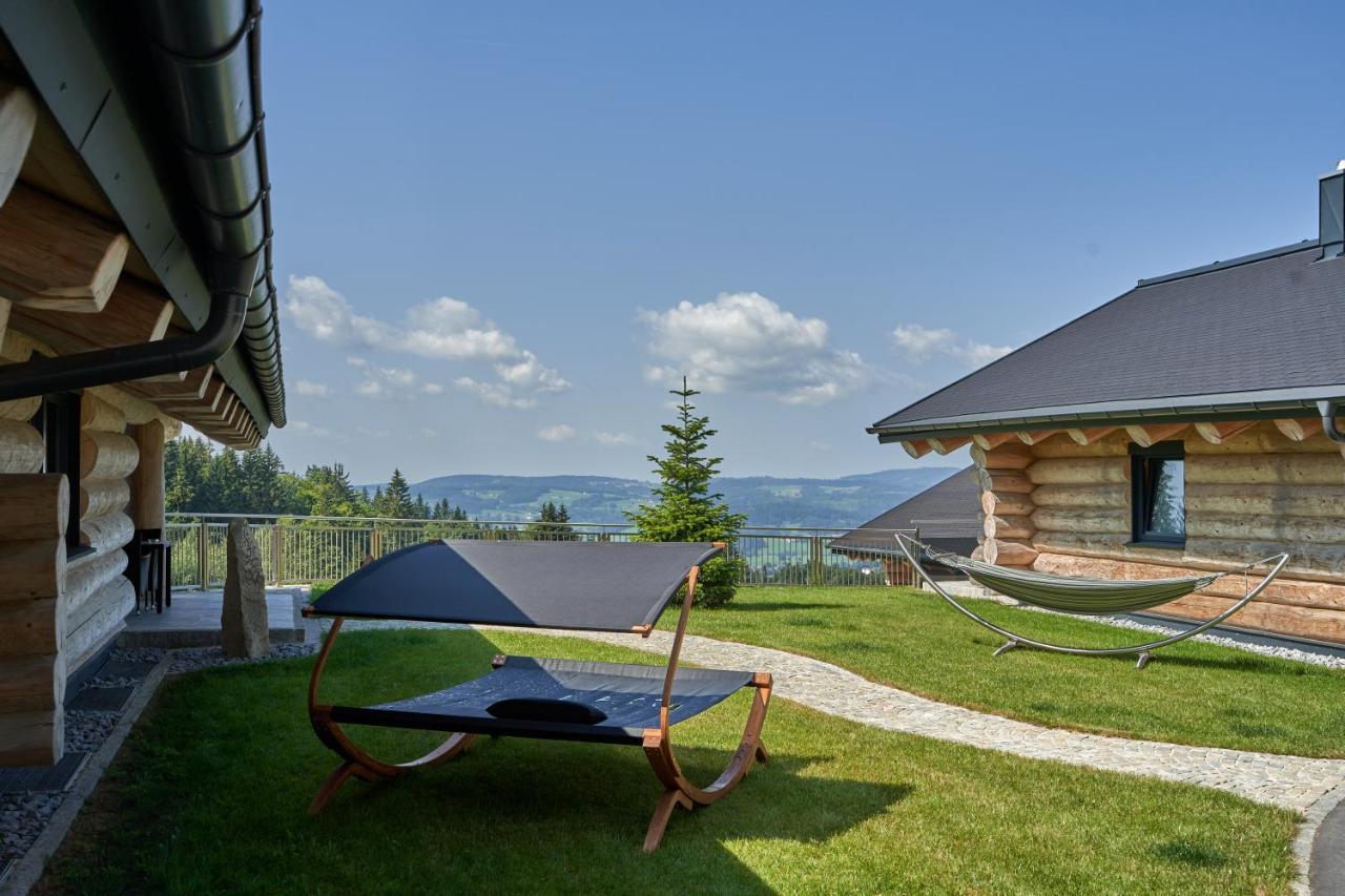 Blockhausen Luxus Chalets Oberschwarzenberg Exterior foto